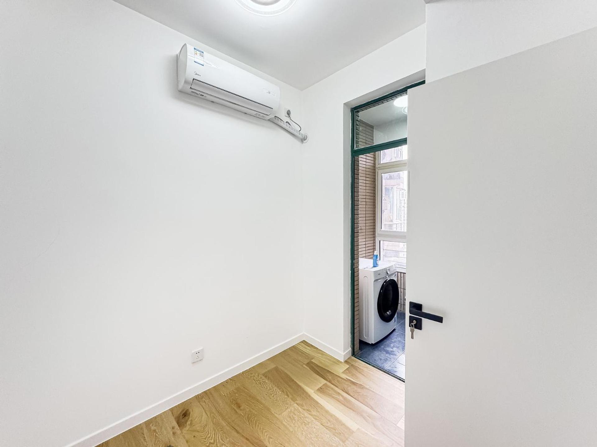 Tyms 2br 2ba Near Metrocity Line 1 9 Shanghai
