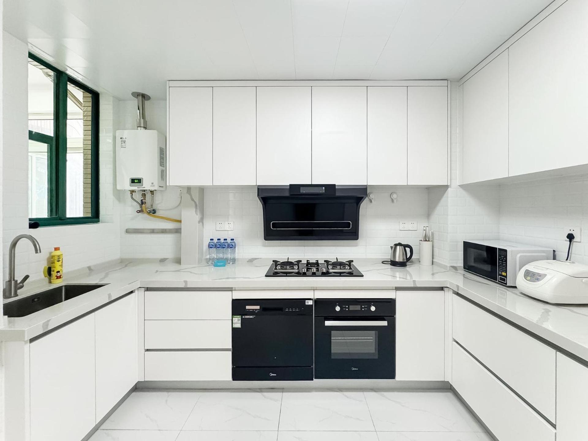 Tyms 2br 2ba Near Metrocity Line 1 9 * Shanghai