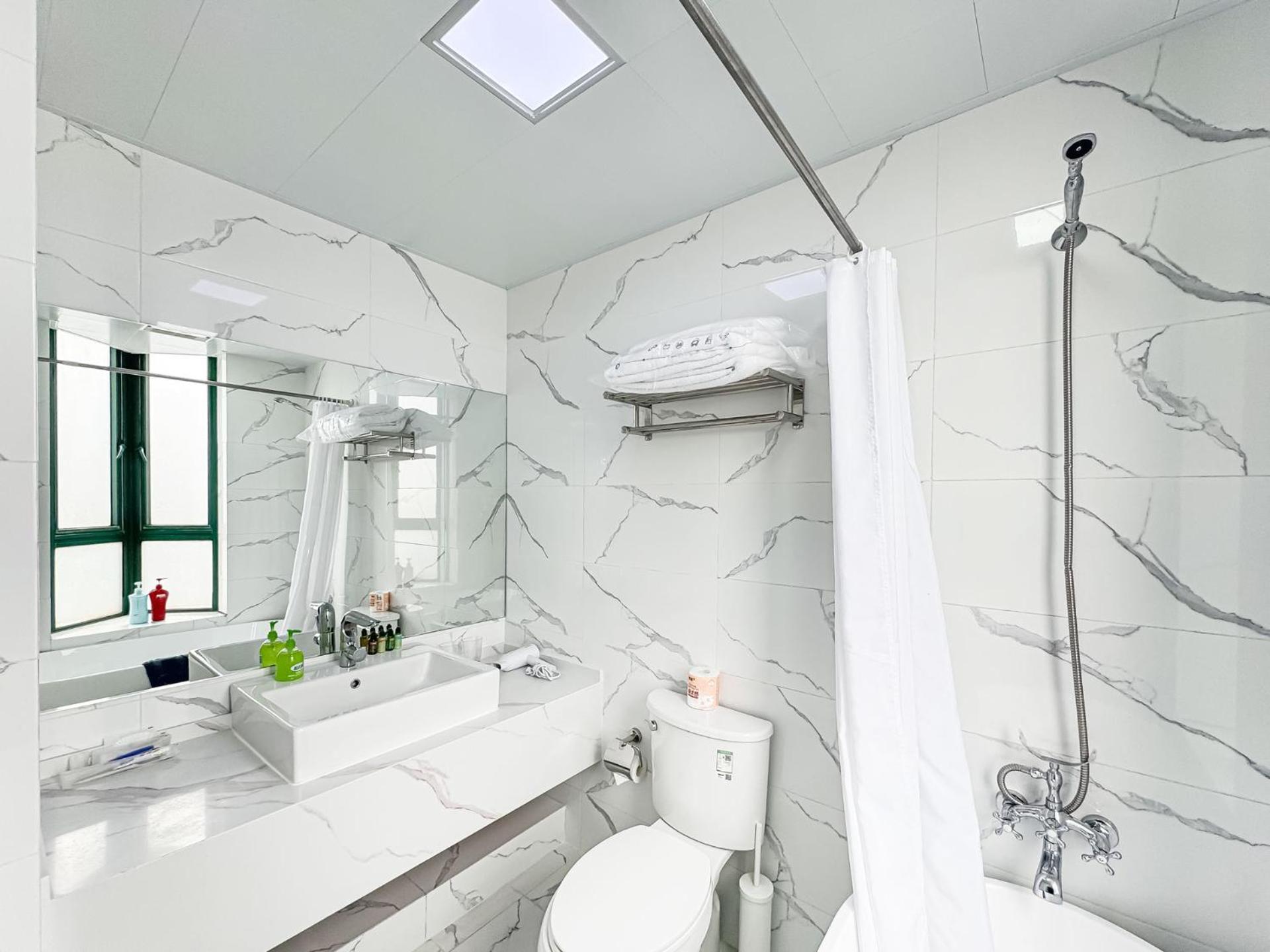 Tyms 2br 2ba Near Metrocity Line 1 9 * Shanghai