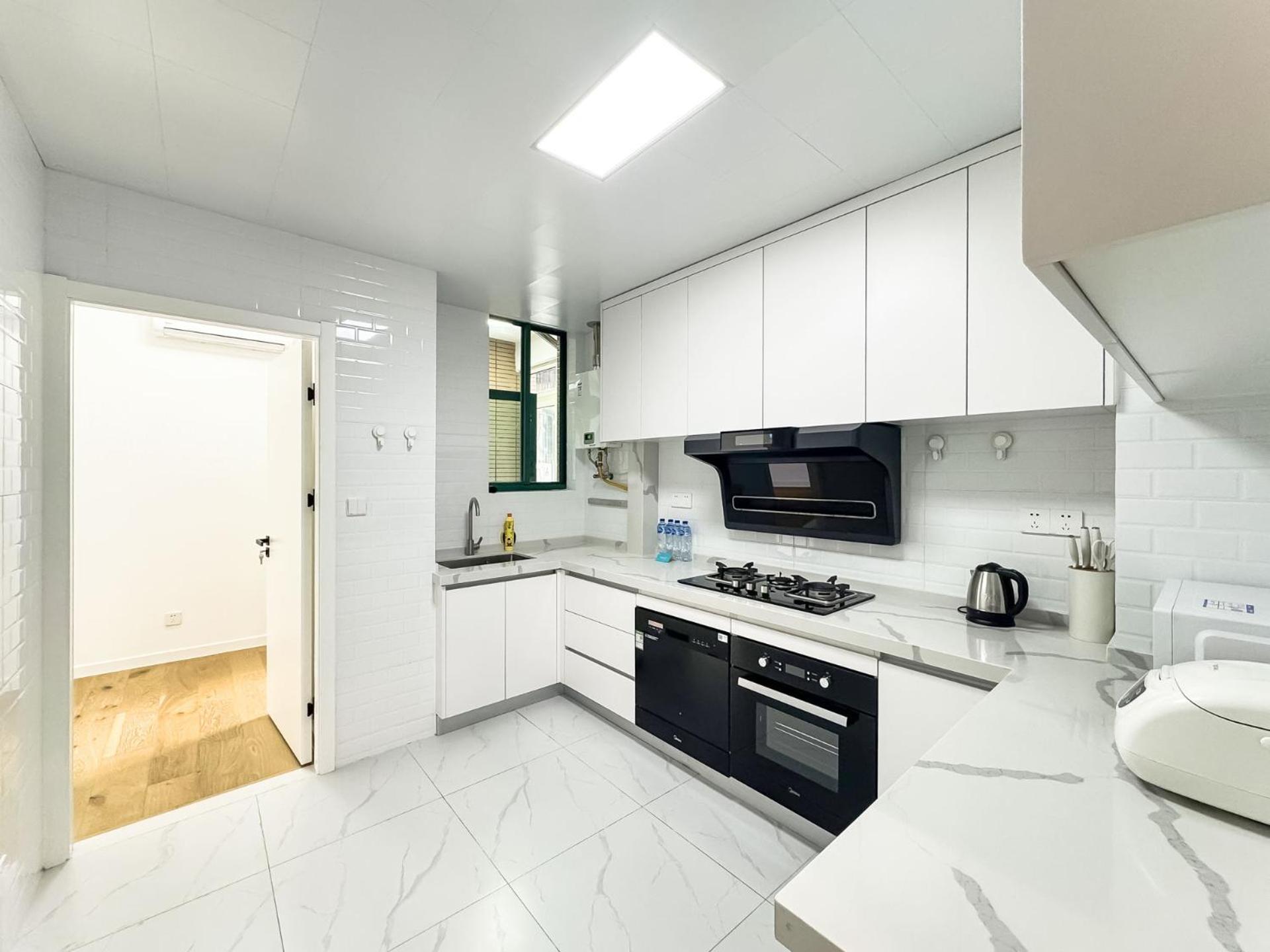 Tyms 2br 2ba Near Metrocity Line 1 9 * Shanghai