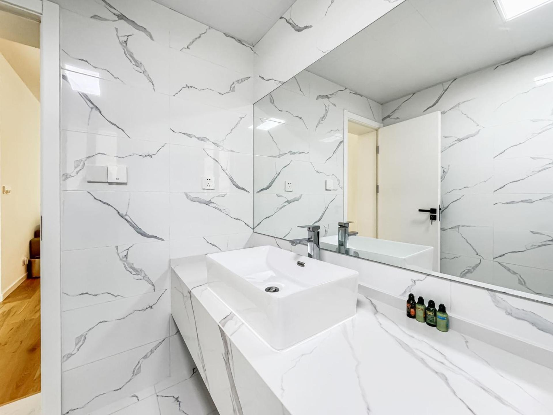Tyms 2br 2ba Near Metrocity Line 1 9 *